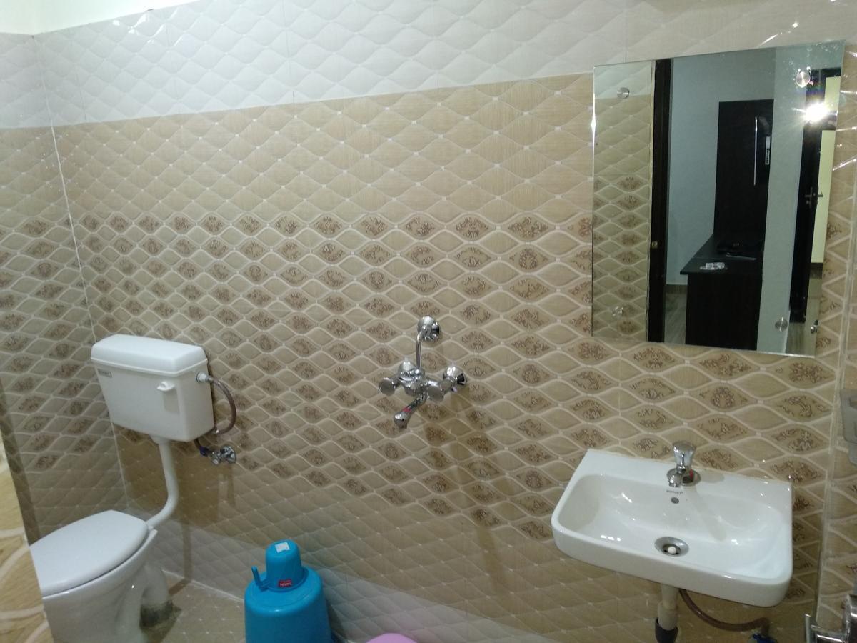 Oyo 60976 Hotel Shree Ji Morena ภายนอก รูปภาพ